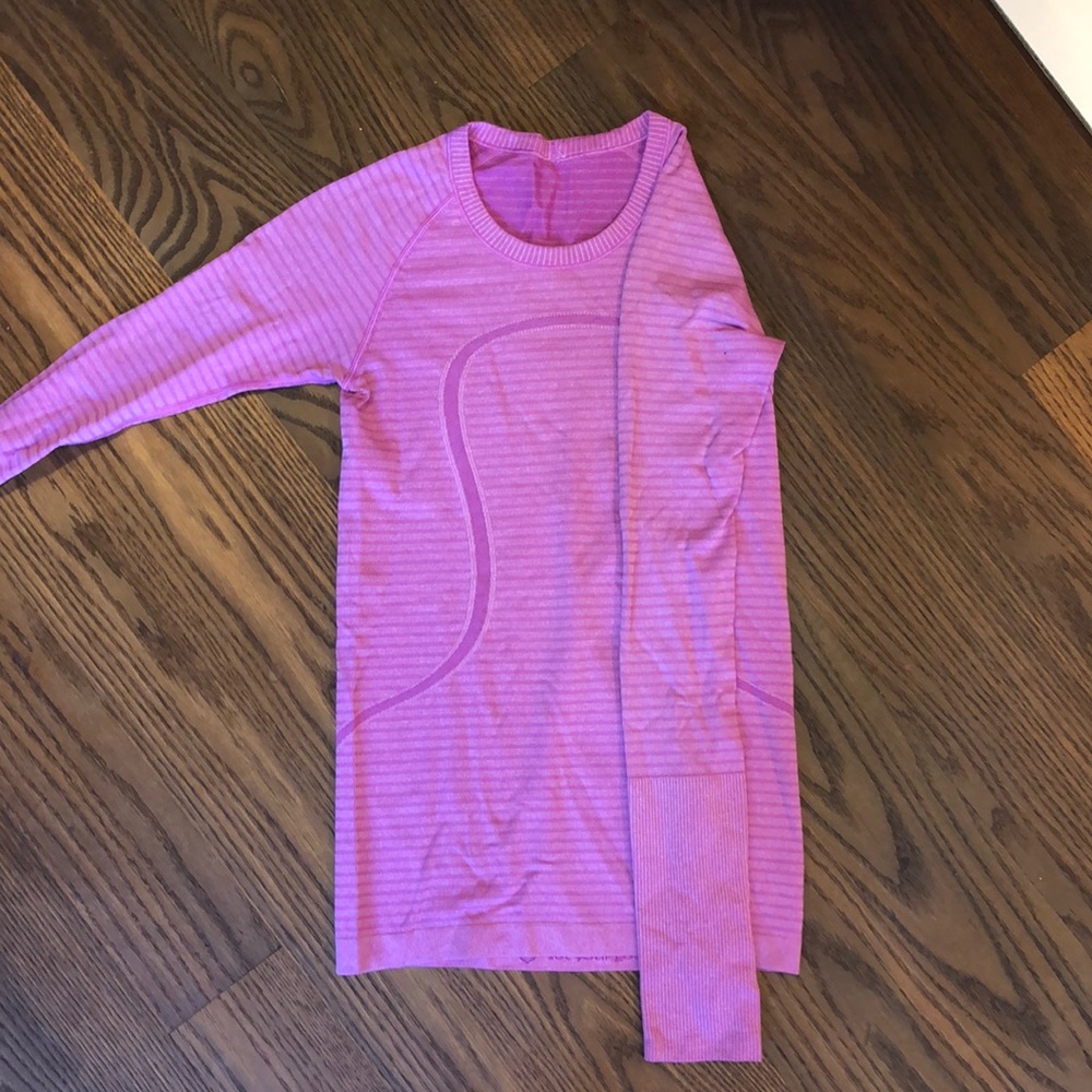 Purple/pink lulu top!!
